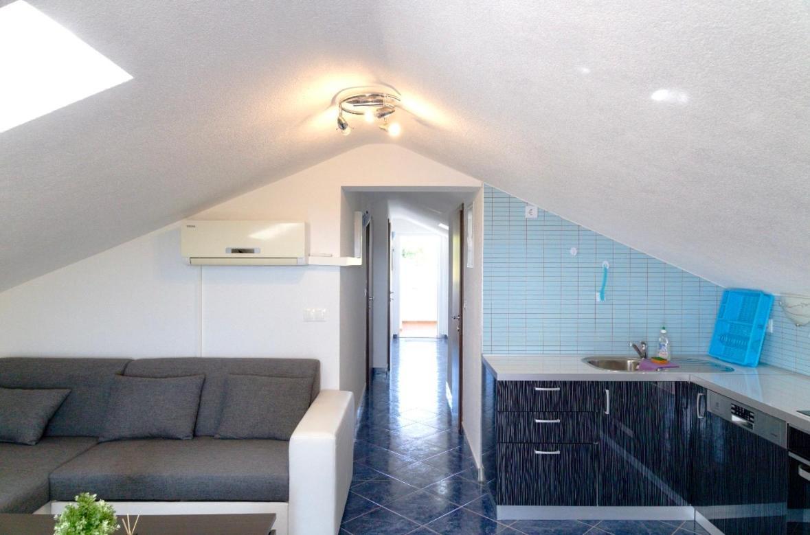 Apartmani Adriana Lakmartin Dış mekan fotoğraf